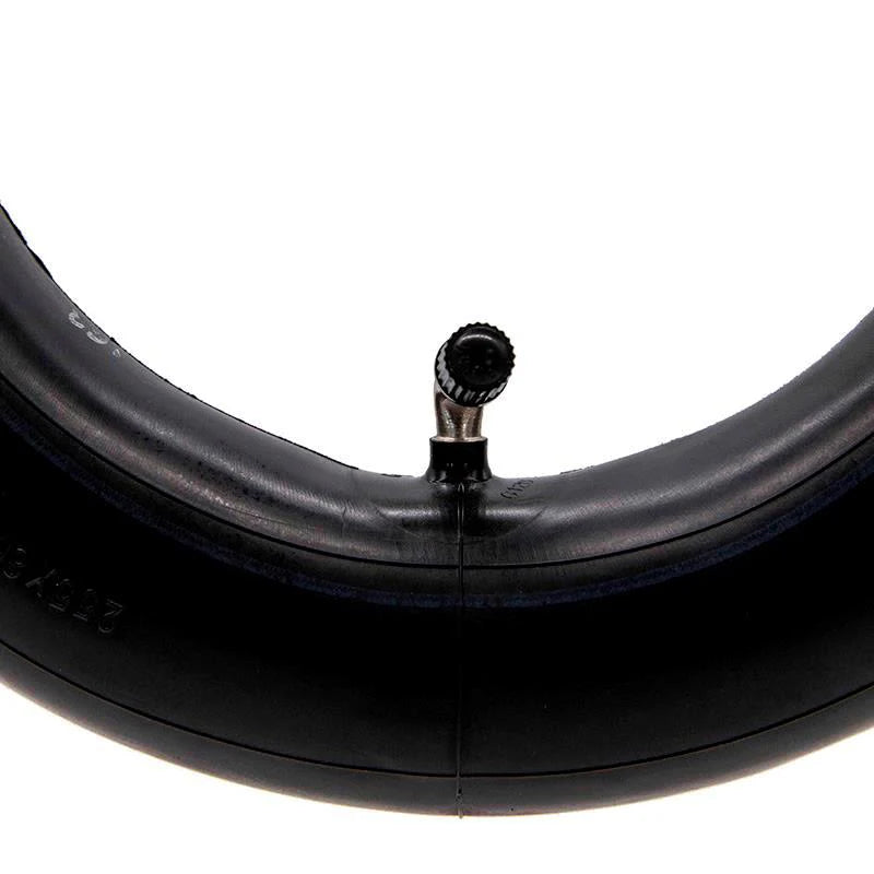 Black Cat zračnica 10x2/10x2.125 s ventilom 90° (90x90) za romobil – sigurnija vožnja – prednja strana